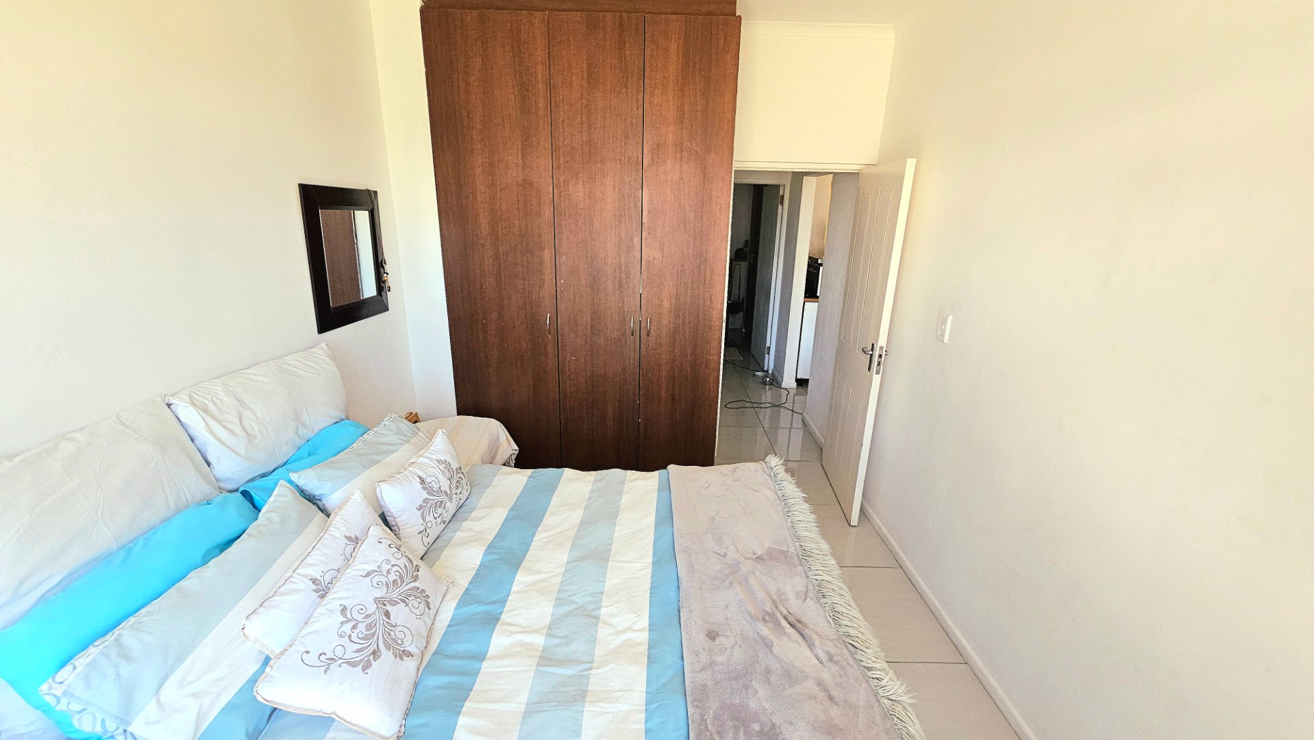 2 Bedroom Property for Sale in Gordons Bay Central Western Cape